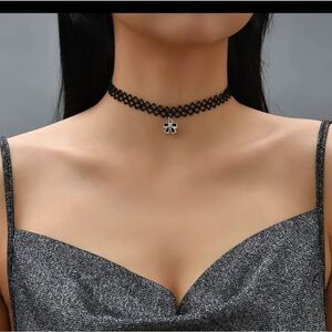 Choker necklace black lace New b23